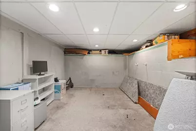 628 N Charlotte Avenue, Bremerton, WA 98312 - Photo 21