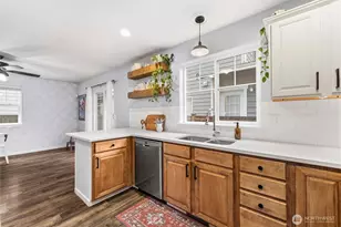 9917 2nd Pl NE, Lake Stevens, WA 98258 - Photo 11