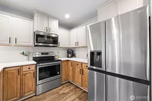 9917 2nd Pl NE, Lake Stevens, WA 98258 - Photo 17