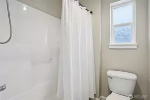 18200 NE 110th St, Redmond, WA 98052 - Photo 23