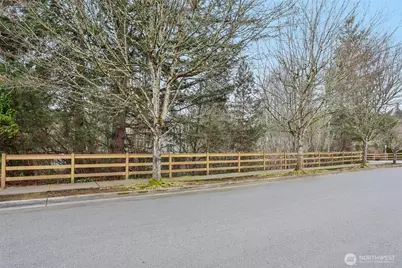 18200 NE 110th Street, Redmond, WA 98052 - Photo 35