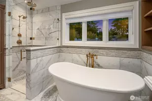 854 Evergreen Point Rd, Medina, WA 98039 - Photo 21