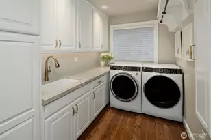 854 Evergreen Point Rd, Medina, WA 98039 - Photo 17