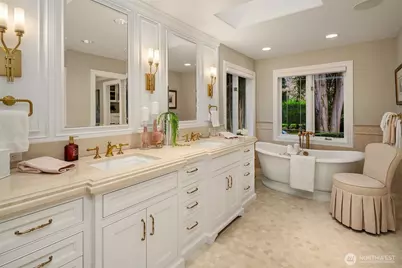 854 Evergreen Point Road, Medina, WA 98039 - Photo 15