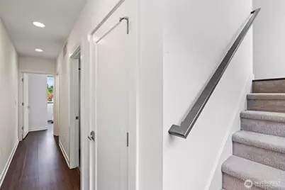 230 26th Avenue E, Seattle, WA 98112 - Photo 17