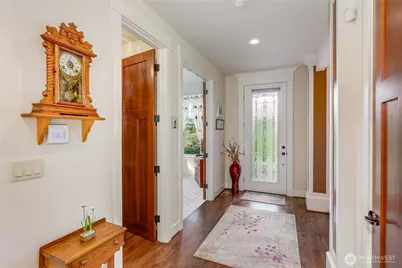 1028 10th Street, Mukilteo, WA 98275 - Photo 3