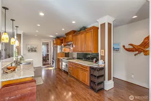 1028 10th St, Mukilteo, WA 98275 - Photo 7