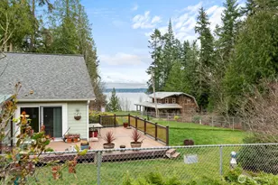2245 SE Camano Dr, Camano Island, WA 98282 - Photo 21