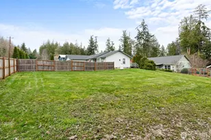 2245 SE Camano Dr, Camano Island, WA 98282 - Photo 25