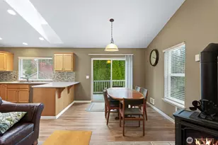 2245 SE Camano Dr, Camano Island, WA 98282 - Photo 9