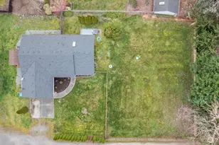 2245 SE Camano Dr, Camano Island, WA 98282 - Photo 27