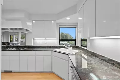 125 NW 48th Street, Seattle, WA 98107 - Photo 21