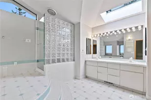 125 NW 48th St, Seattle, WA 98107 - Photo 35