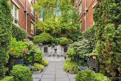 726 Boylston Avenue E #5, Seattle, WA 98102 - Photo 31