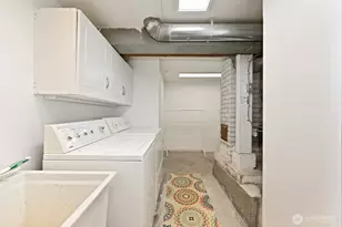 12019 B 25th Ave NE, Seattle, WA 98125 - Photo 19