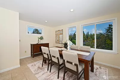 12019 B 25th Avenue NE, Seattle, WA 98125 - Photo 3