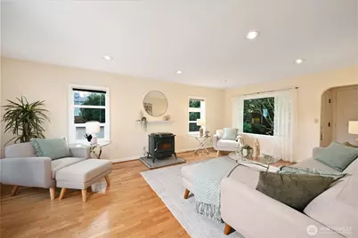 12019 B 25th Avenue NE, Seattle, WA 98125 - Photo 9