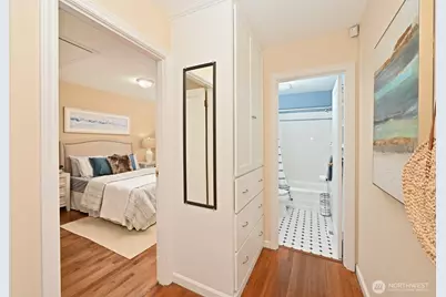 12019 B 25th Avenue NE, Seattle, WA 98125 - Photo 13