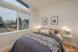 11740 Phinney Ave N, Seattle, WA 98133 - Photo 23