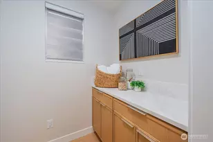 11740 Phinney Ave N, Seattle, WA 98133 - Photo 17