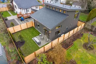 11740 Phinney Ave N, Seattle, WA 98133 - Photo 31