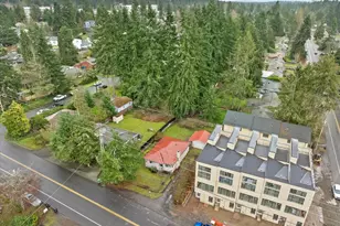 1011 NE 180th St, Shoreline, WA 98155 - Photo 3