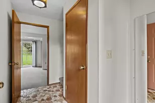 3502 NE 204th St, Lake Forest Park, WA 98155 - Photo 3