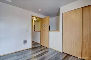 811 S Laventure Rd, Mount Vernon, WA 98274 - Photo 33