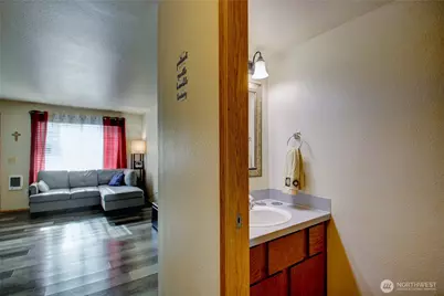811 S Laventure Road #C, Mount Vernon, WA 98274 - Photo 15