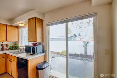 811 S Laventure Road #C, Mount Vernon, WA 98274 - Photo 21