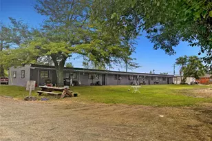 616 Columbia Ave, Bridgeport, WA 98813 - Photo 1