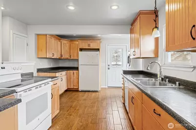 240 S 59th Street, Tacoma, WA 98408 - Photo 13