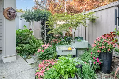 1883 145th Place SE, Bellevue, WA 98007 - Photo 33