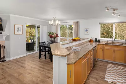 12023 NE 204th Place #E302, Bothell, WA 98011 - Photo 7