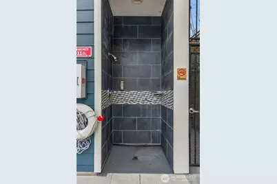 12023 NE 204th Place #E302, Bothell, WA 98011 - Photo 25