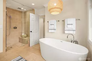 838 Evergreen Point Rd, Medina, WA 98039 - Photo 15