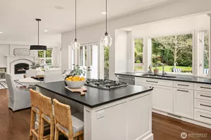 838 Evergreen Point Rd, Medina, WA 98039 - Photo 7