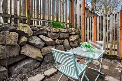 3661 Phinney Avenue N #109, Seattle, WA 98103 - Photo 23