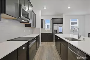 20440 Myrtle Pl E, Bonney Lake, WA 98391 - Photo 3