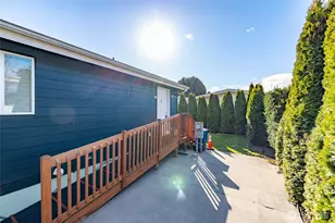 225 NE Ernst St, Oak Harbor, WA 98277 - Photo 23