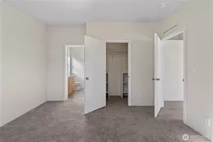 225 NE Ernst St, Oak Harbor, WA 98277 - Photo 17