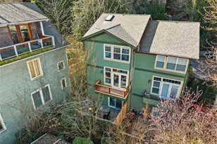 3040 Humes Pl W, Seattle, WA 98119 - Photo 31