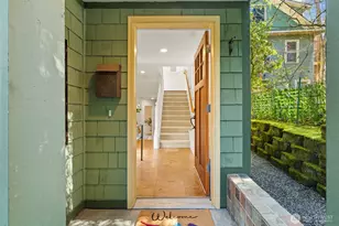 3040 Humes Pl W, Seattle, WA 98119 - Photo 29