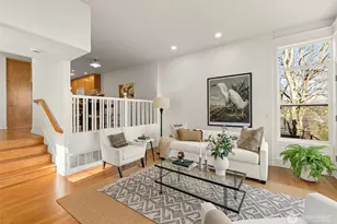 3040 Humes Pl W, Seattle, WA 98119 - Photo 9