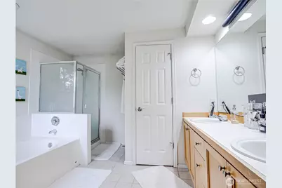 4375 249th Avenue SE, Sammamish, WA 98029 - Photo 19