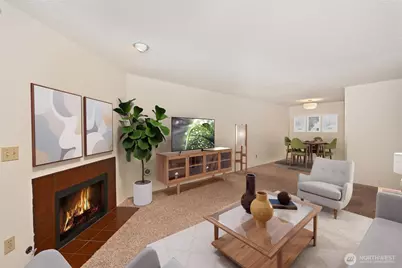 10501 8th Avenue NE #417, Seattle, WA 98125 - Photo 3