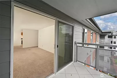 10501 8th Avenue NE #417, Seattle, WA 98125 - Photo 9