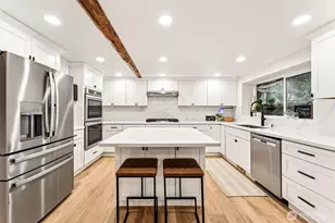 6358 S Island Dr E, Bonney Lake, WA 98391 - Photo 9