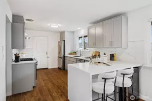 2539 30th Ave S, Seattle, WA 98144 - Photo 9