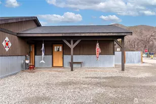 805 Marble St, Twisp, WA 98856 - Photo 3